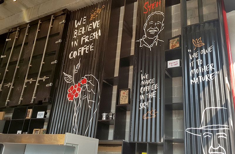 עיצוב קיר בית קפה