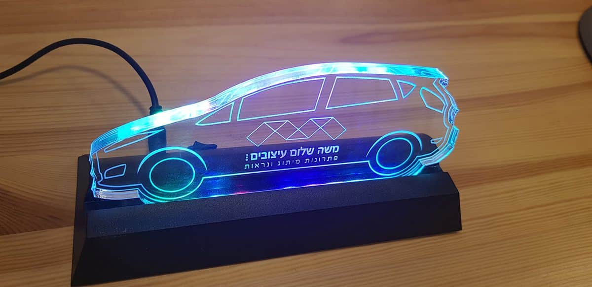 שלטים פרספקס